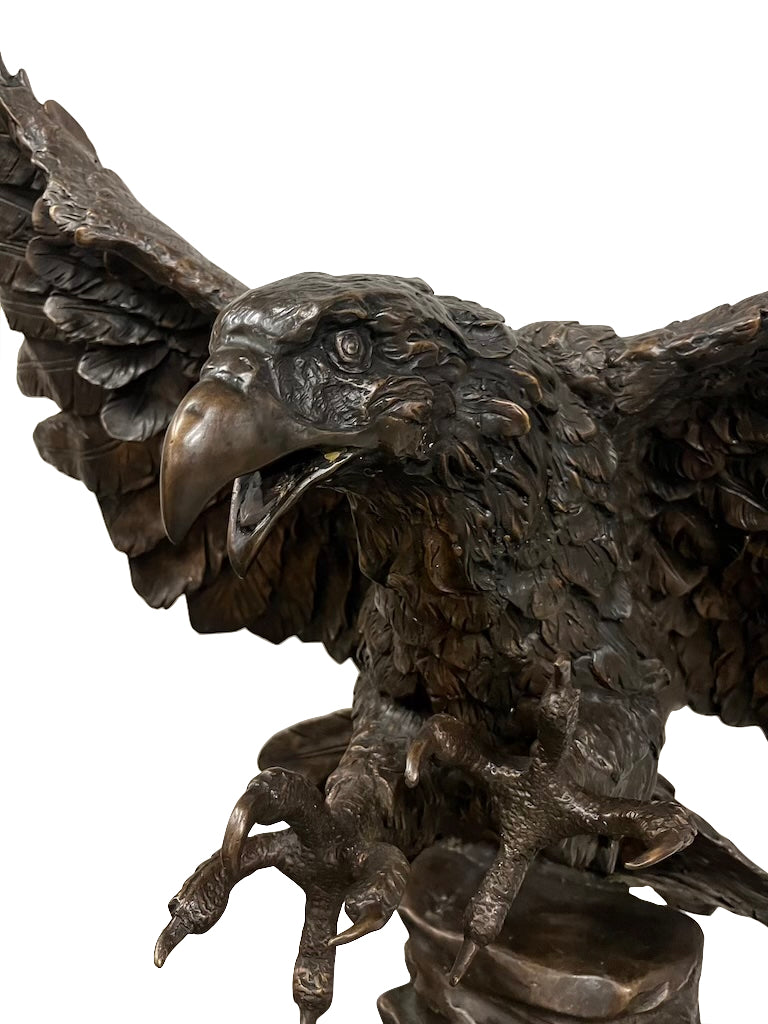 Bronze Skulptur "fliegender Adler"
