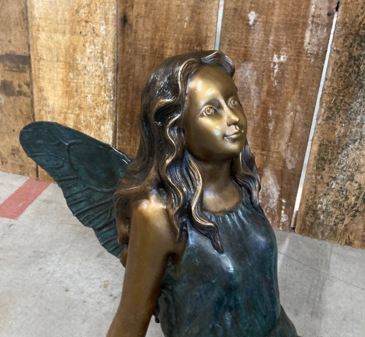 Bronze Skulptur "sitzende Fee"