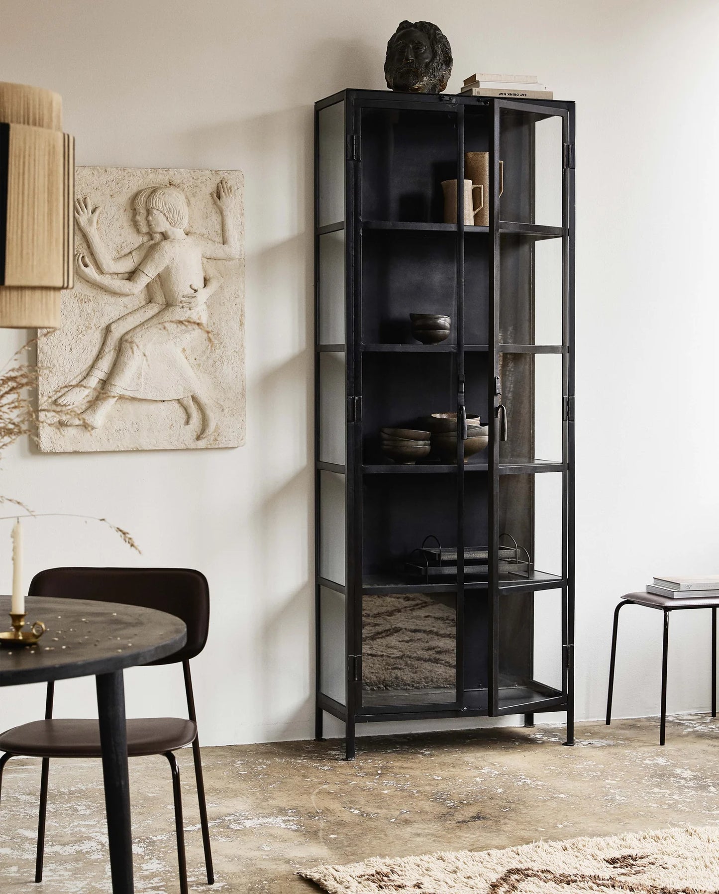 große Metall Vitrine H 214 cm