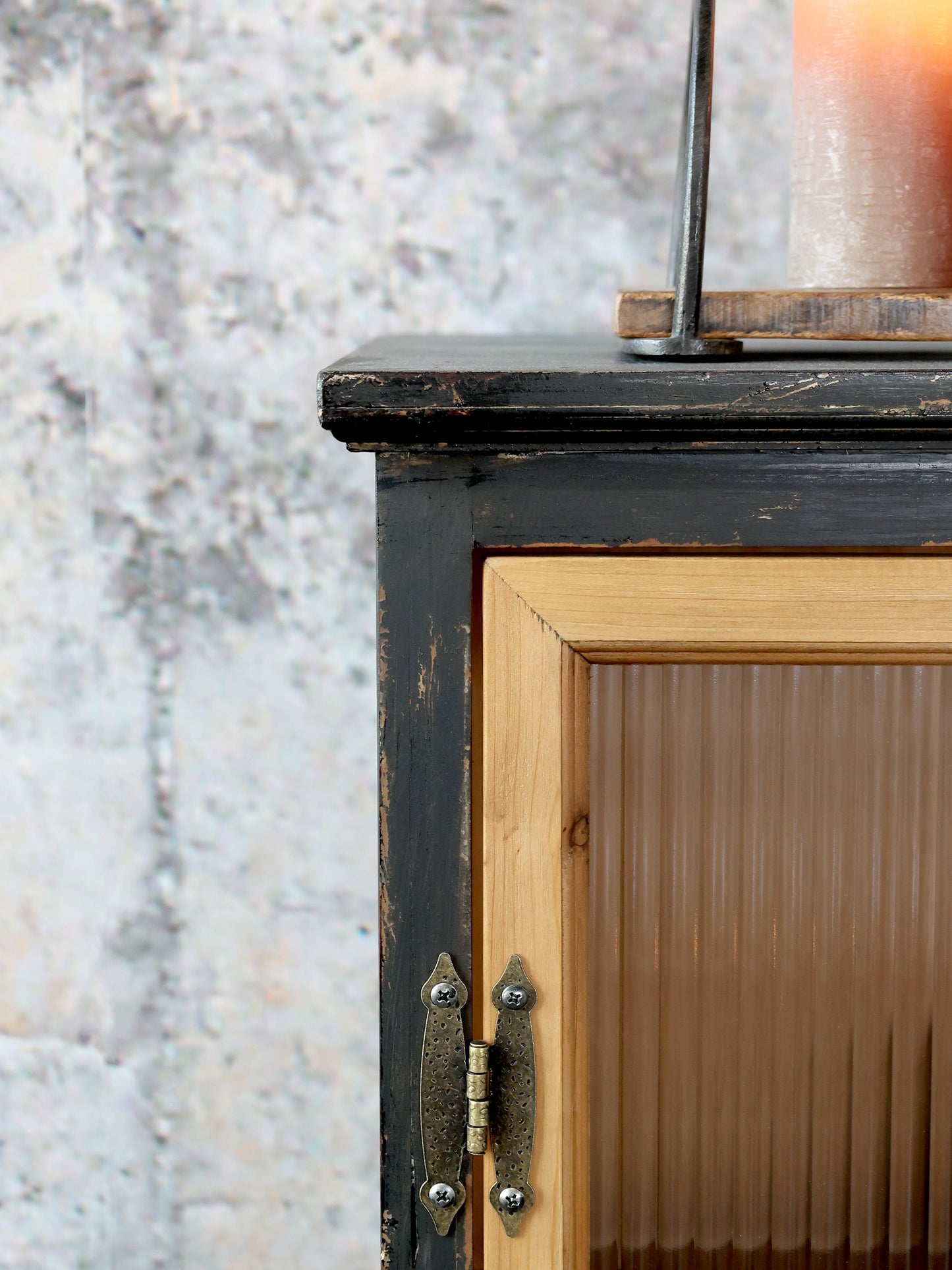 Vitrine vintage mit Riffelglas - Schrank - cosmali-shop.de