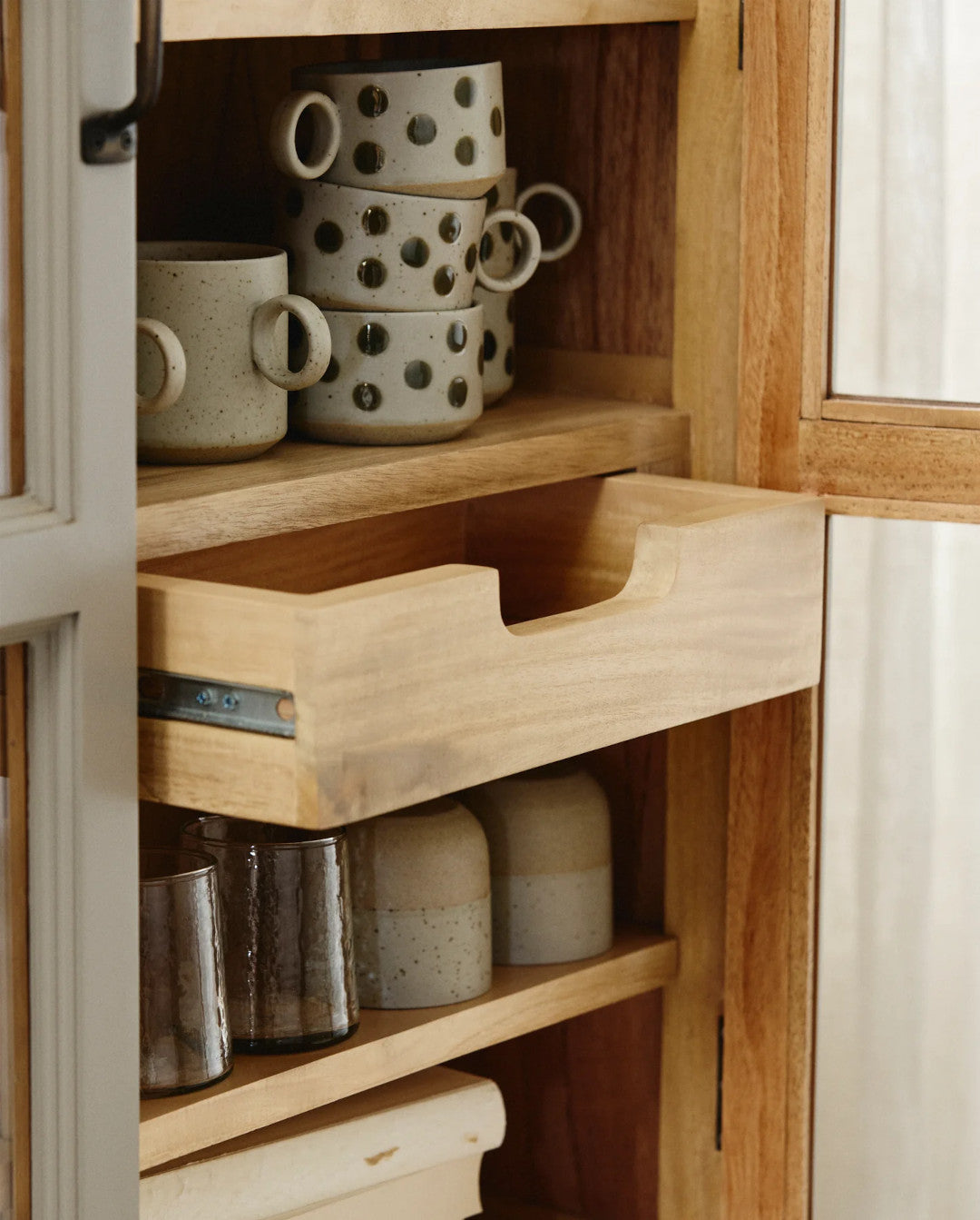 Wandvitrine MAJA grau-natur Landhausstil - cosmali-shop.com