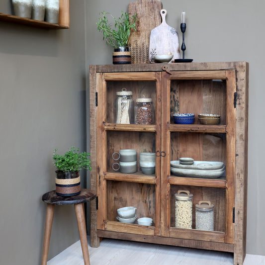 WENDI, schmale Vitrine Altholz - cosmali-shop.de