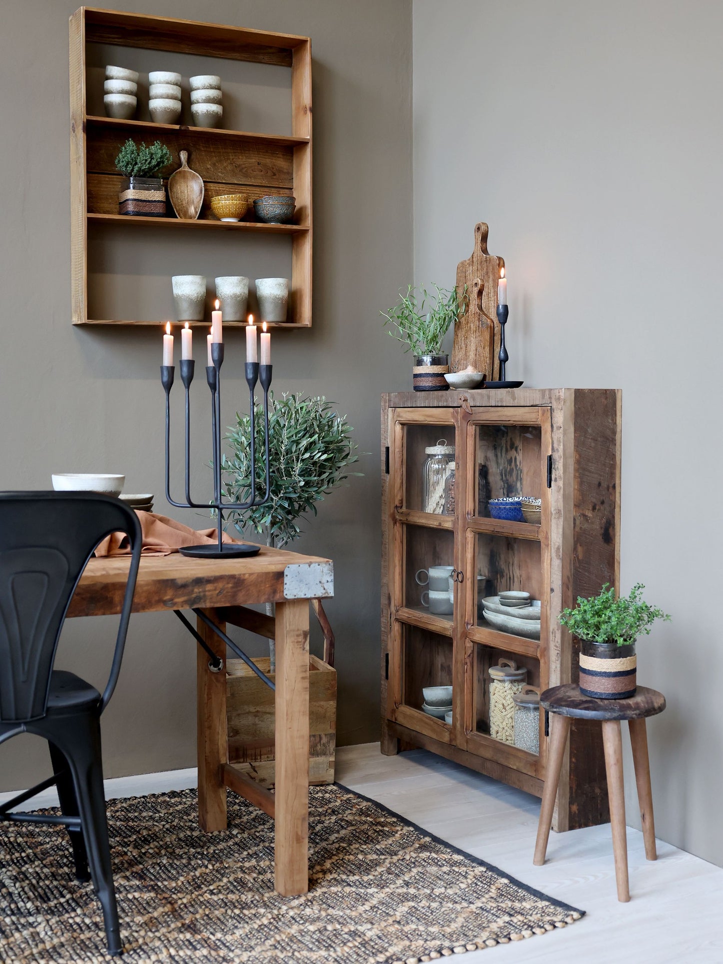 WENDI, schmale Vitrine Altholz - cosmali-shop.de