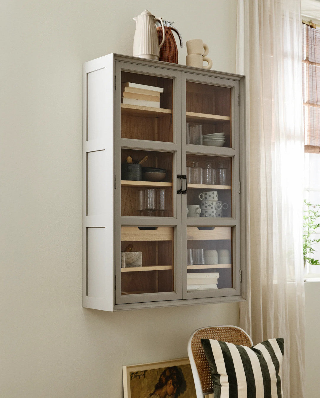 Wandvitrine MAJA grau-natur Landhausstil - cosmali-shop.com
